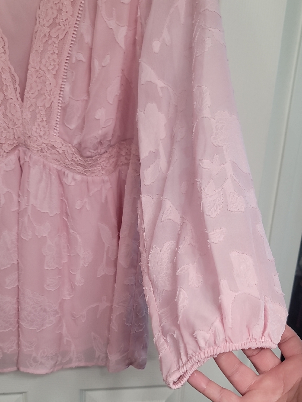 Torrid Blush Pink Floral Lace Top - Picture 3 of 6